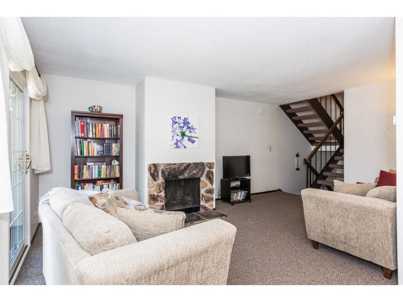 3268 Valley Ridge Dr #37, Eagan, MN 55121