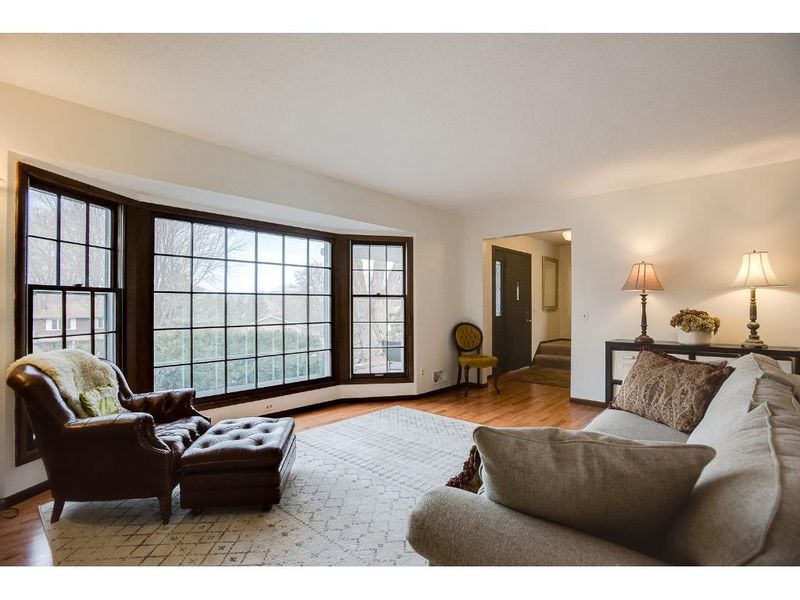 2340 Walnut Grove Lane N, Plymouth, MN 55447