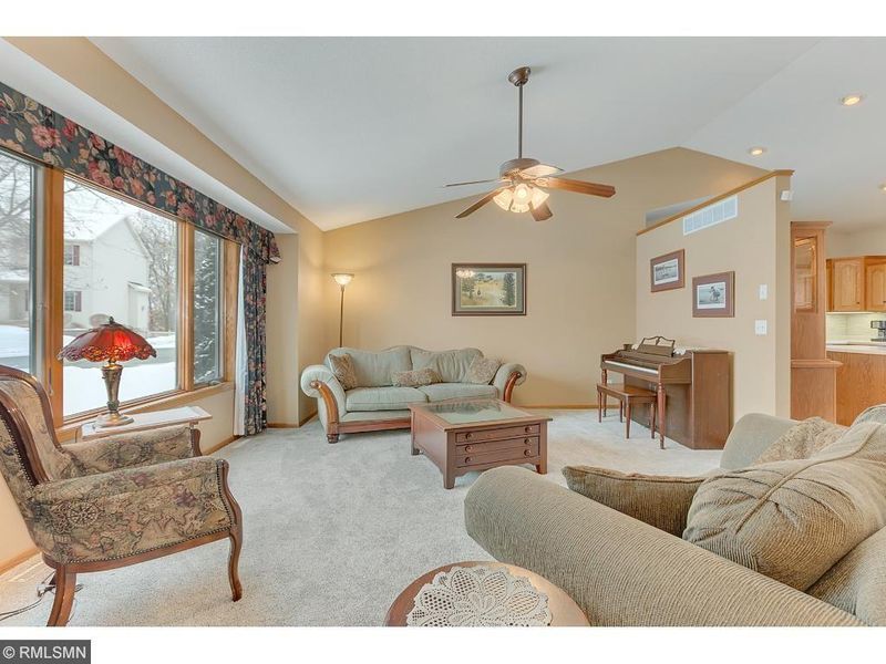 417 Eagle Ridge Ct, Saint Joseph, MN 56374