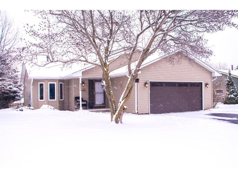 6558 Pheasant Rn S, Lino Lakes, MN 55014