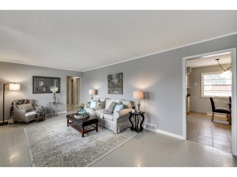 530 6th Ave E, Shakopee, MN 55379