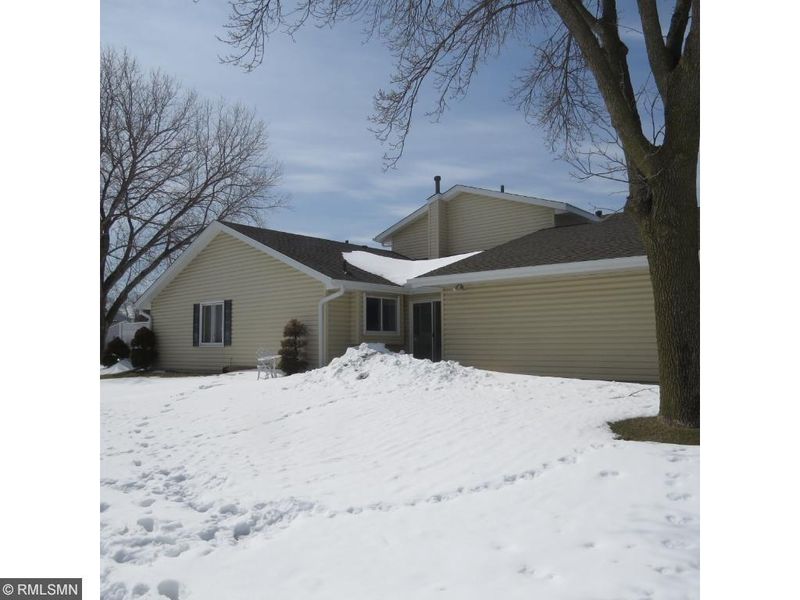 254 96th Ln NE, Blaine, MN 55434