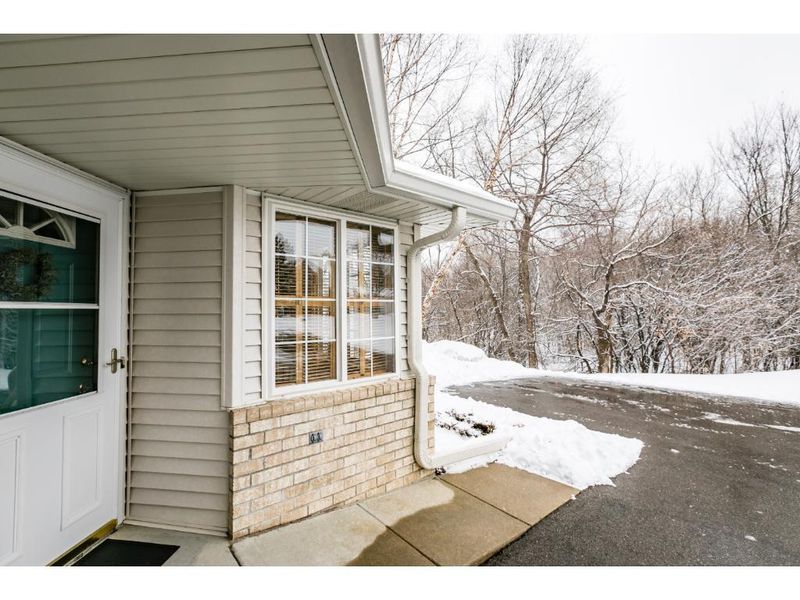 1895 Sapphire Point, Eagan, MN 55122