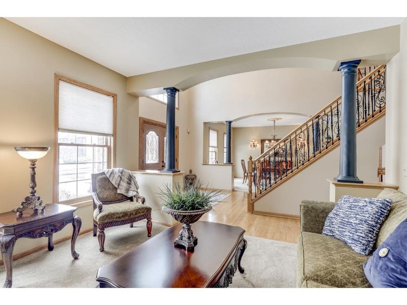 3884 North Ridge Dr, Eagan, MN 55123