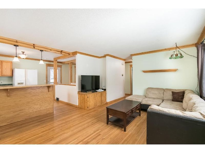 6633 Quebec Ave N, Brooklyn Park, MN 55428