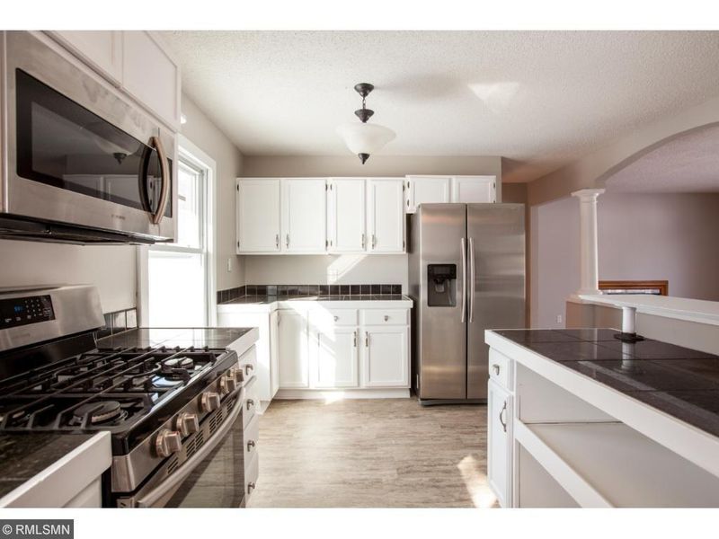 13609 Ferris Ave, Apple Valley, MN 55124