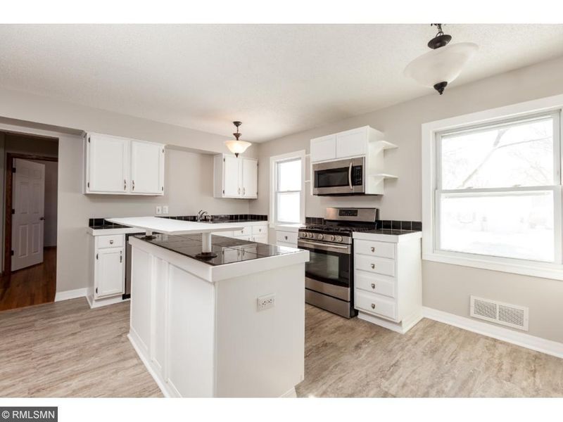 13609 Ferris Ave, Apple Valley, MN 55124