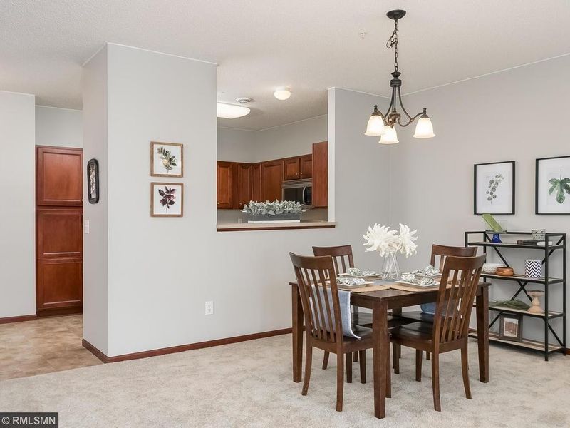 4940 Underwood Ln N #UnitG, Plymouth, MN 55442