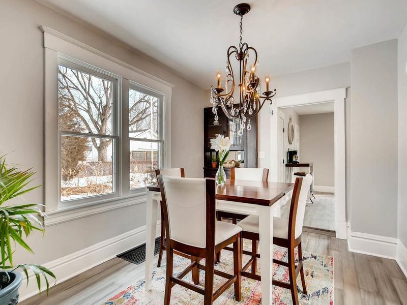 904 Euclid St, Saint Paul, MN 55106
