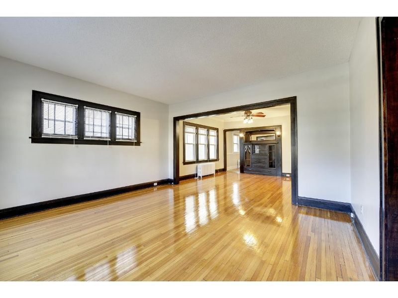 1651 Penn Ave N, Minneapolis, MN 55411