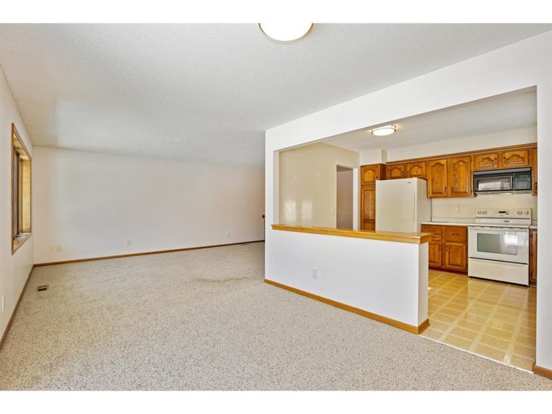 6928 Jocelyn Ln N, Stillwater, MN 55082