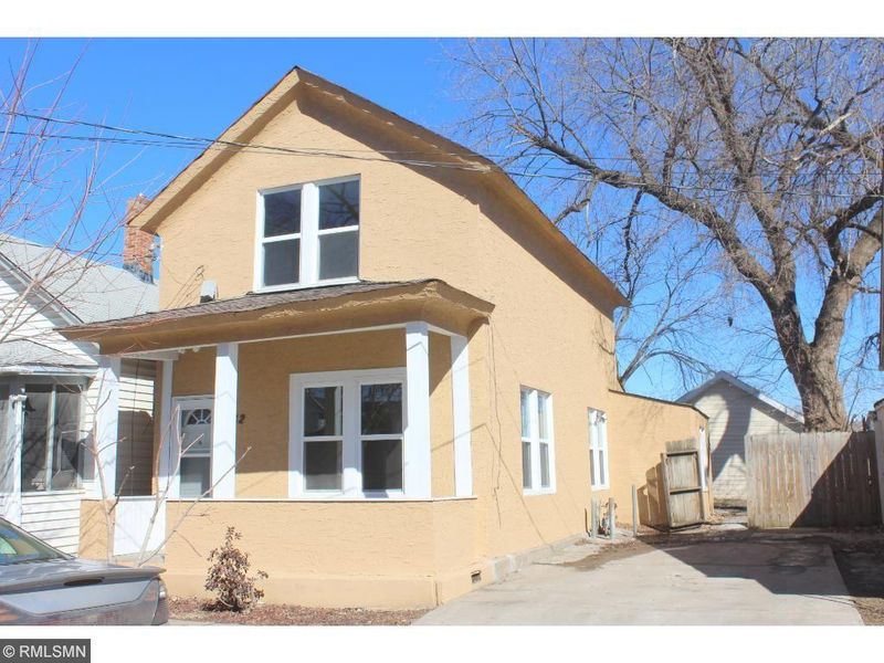 762 Lightner Pl, Saint Paul, MN 55117
