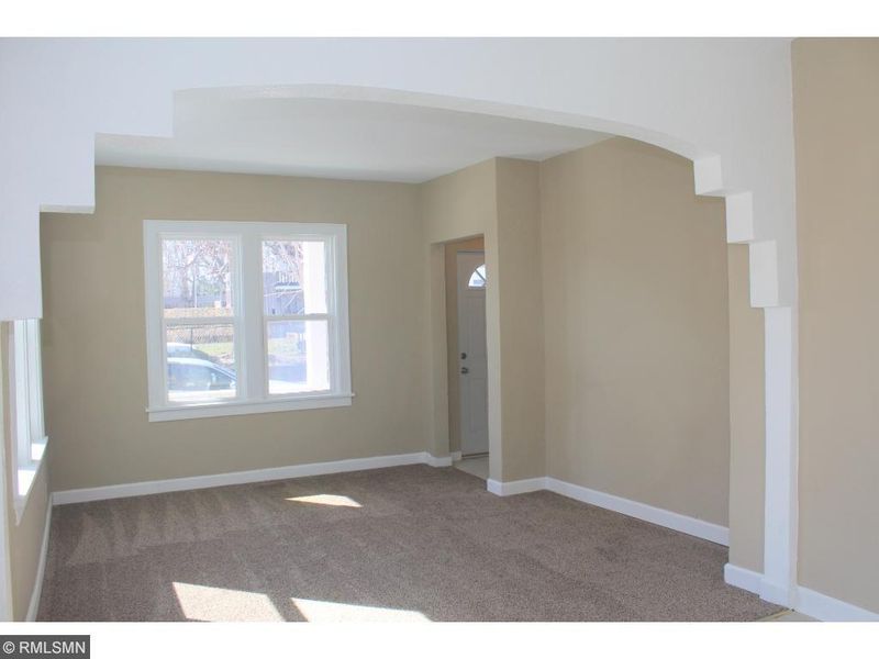 762 Lightner Pl, Saint Paul, MN 55117