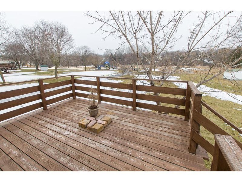 6251 Cavell Ave N, Brooklyn Park, MN 55428