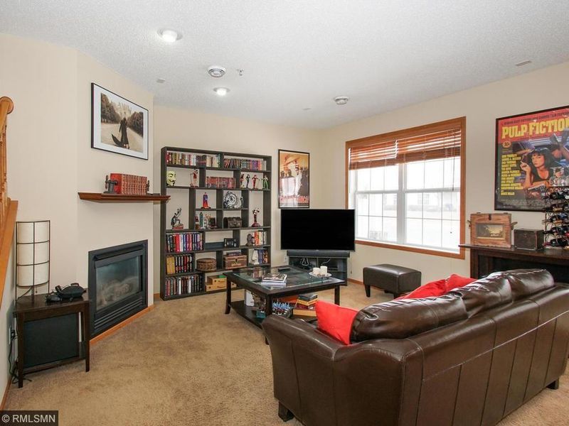 4878 Bivens Ct #8803, Inver Grove Heights, MN 55076