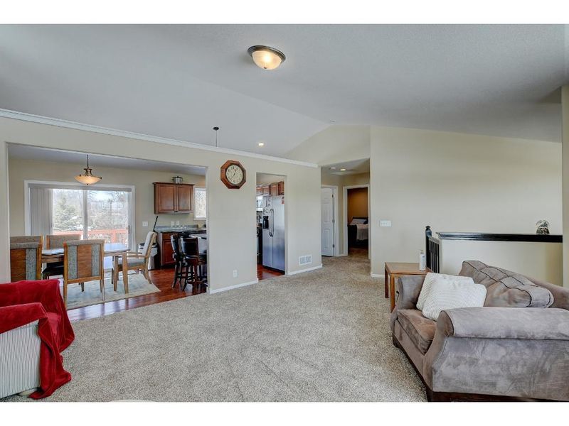 301 Hogan Dr, Montrose, MN 55363