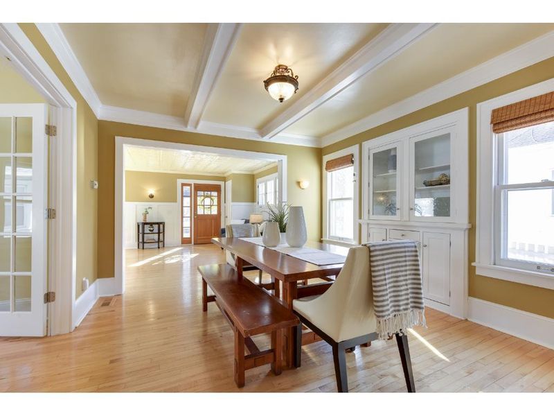 5044 Zenith Ave S, Minneapolis, MN 55410