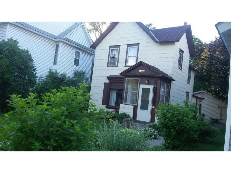899 Charles Ave, Saint Paul, MN 55104