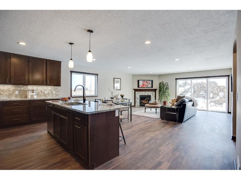 1161 Bluff St, Dundas, MN 55019