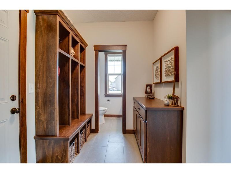 6527 Enid Trl, Lino Lakes, MN 55038