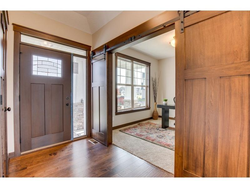 6527 Enid Trl, Lino Lakes, MN 55038