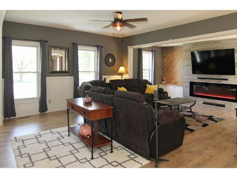 631 Bench St, Taylors Falls, MN 55084