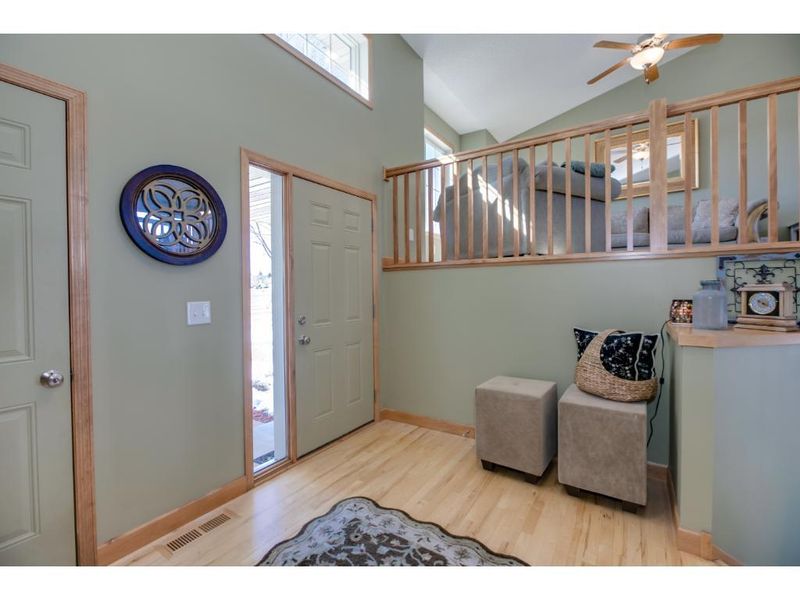 812 Sunrise Ct SE, Lonsdale, MN 55046