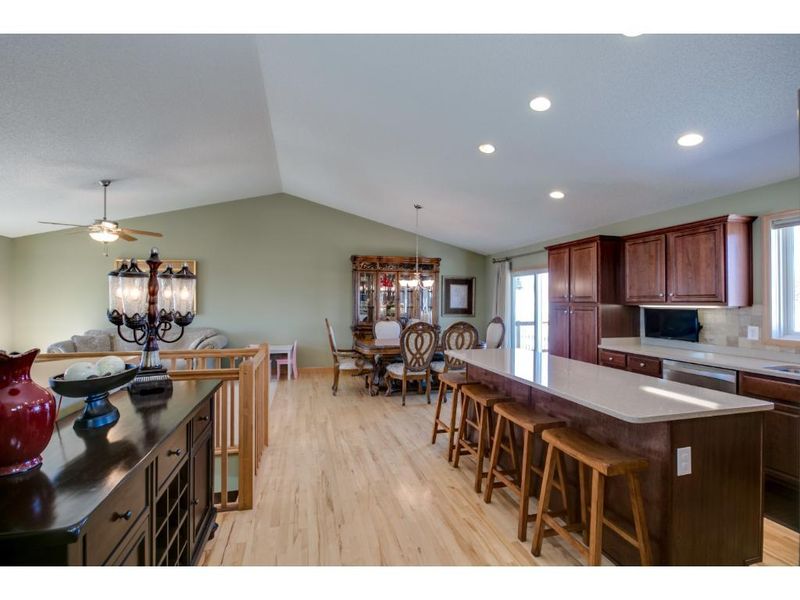 812 Sunrise Ct SE, Lonsdale, MN 55046