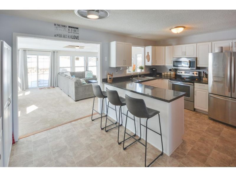 4565 Cinnamon Ridge Trl, Eagan, MN 55122