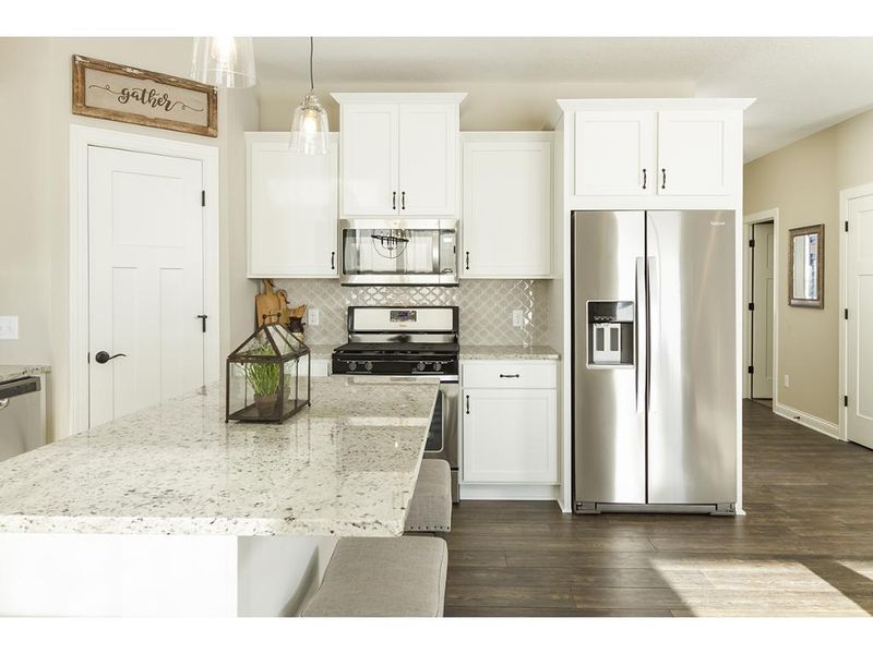 307 Edgewood Dr S, Glencoe, MN 55336