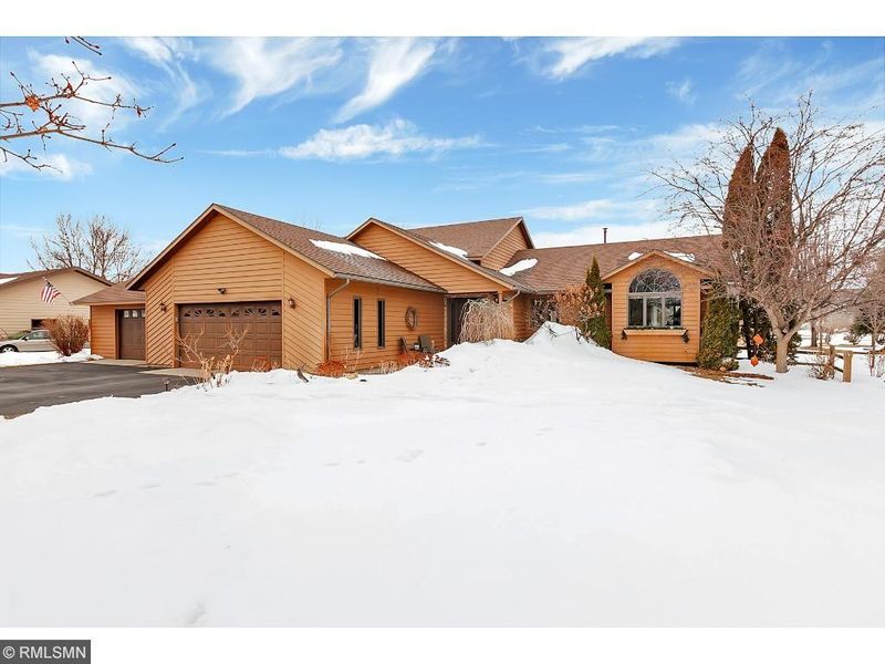 32027 Northwood Ln, Saint Cloud, MN 56303