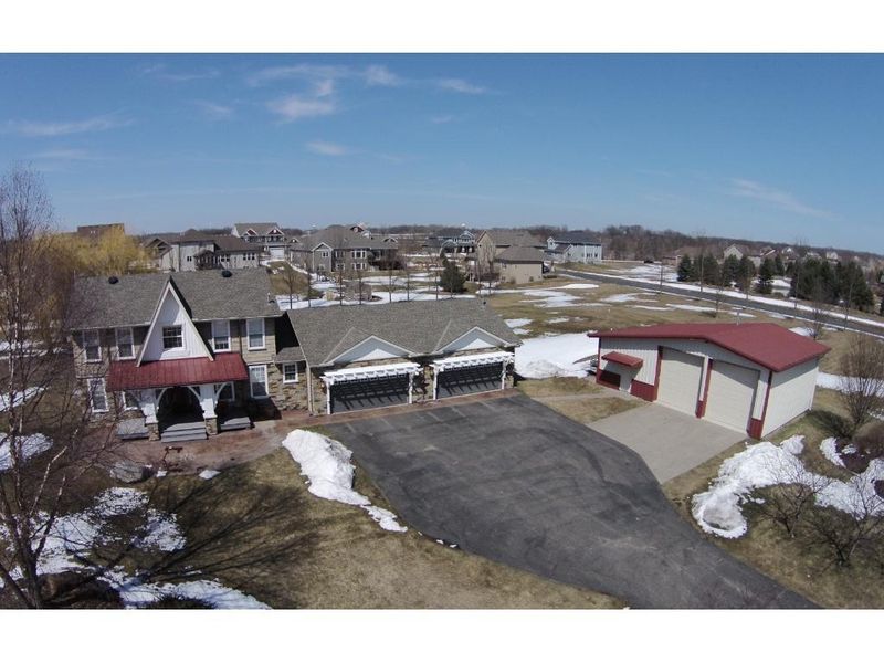 1750 165th St E, Shakopee, MN 55379