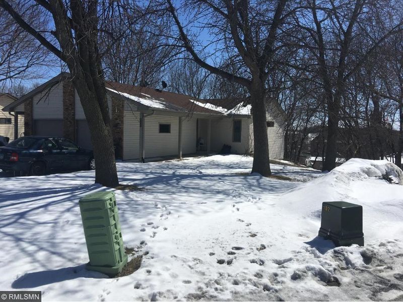 125 Hillview Ln, Loretto, MN 55357
