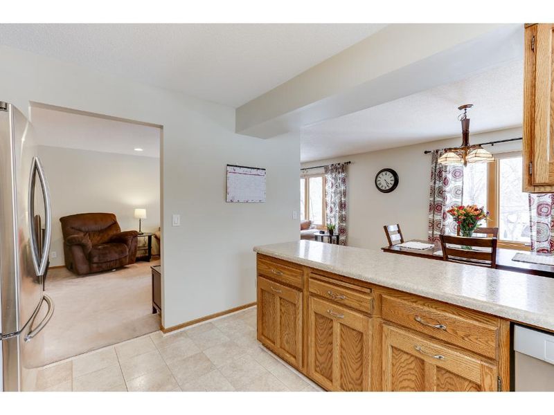 10300 Rhode Island Cir, Bloomington, MN 55438