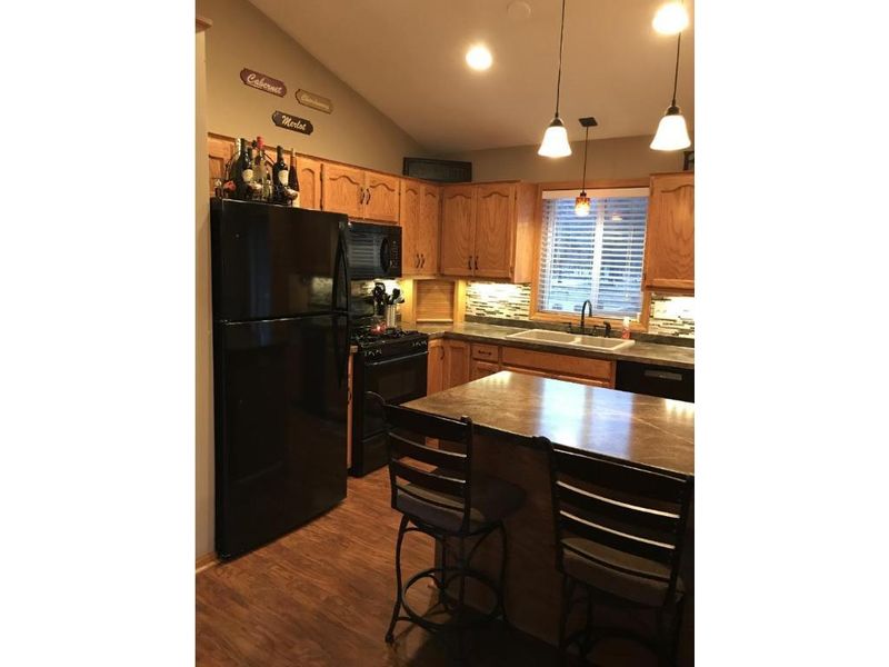 13016 Jenkins Dr, Becker, MN 55308