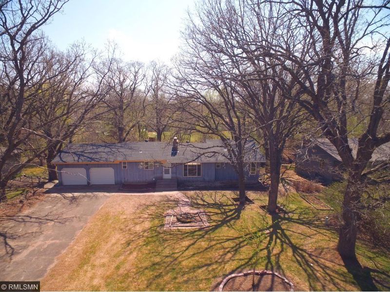711 N Brookview Ln, Isanti, MN 55040