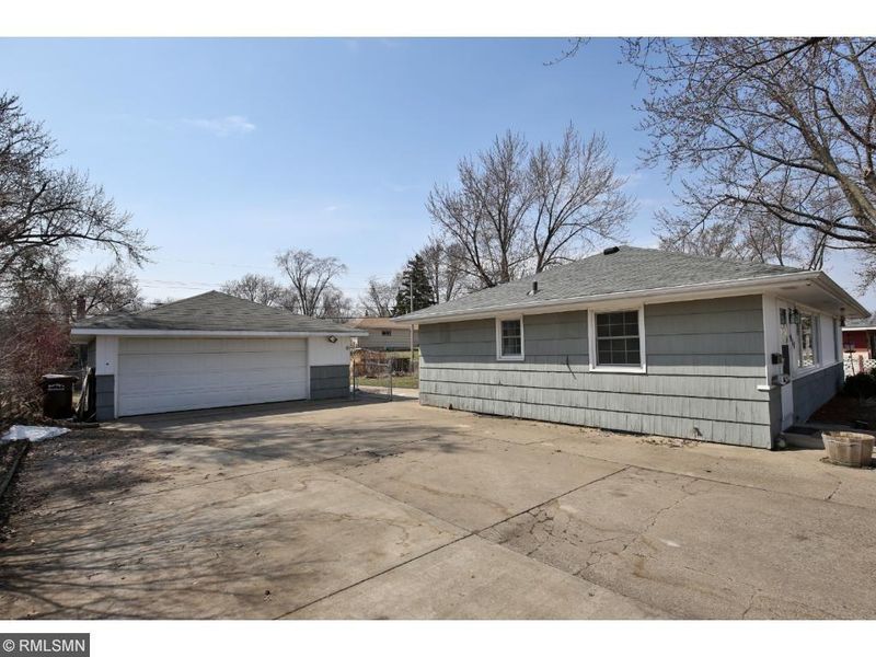9718 Park Ave S, Bloomington, MN 55420