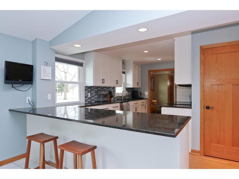 2837 Oregon Ave S, Saint Louis Park, MN 55426