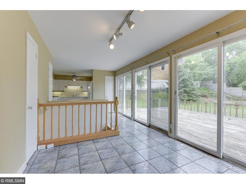 5605 Golden Valley Rd, Golden Valley, MN 55422