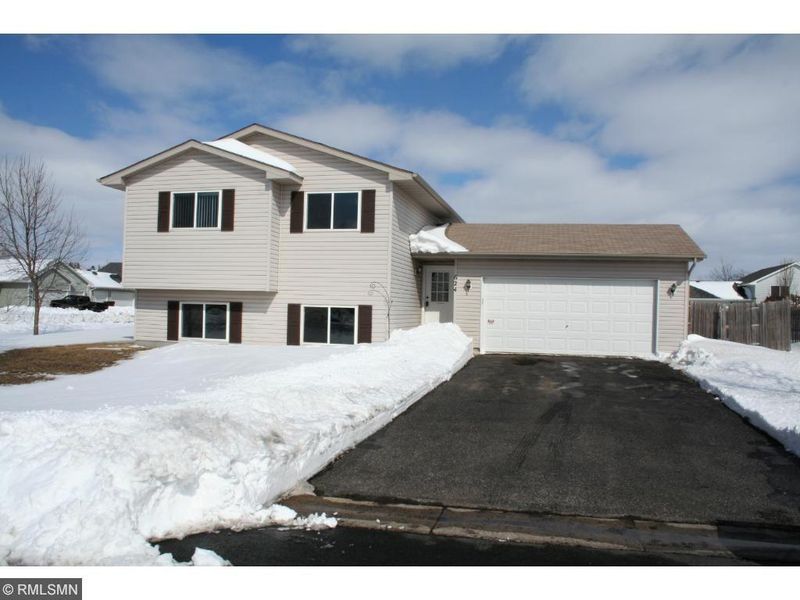 624 Fairmont Ave N, Montrose, MN 55363