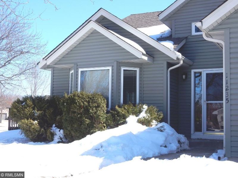 11235 Jenkins Dr, Becker, MN 55308