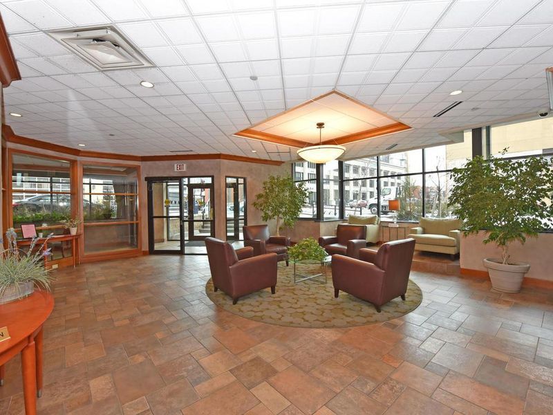 78 10th St E #2304, Saint Paul, MN 55101