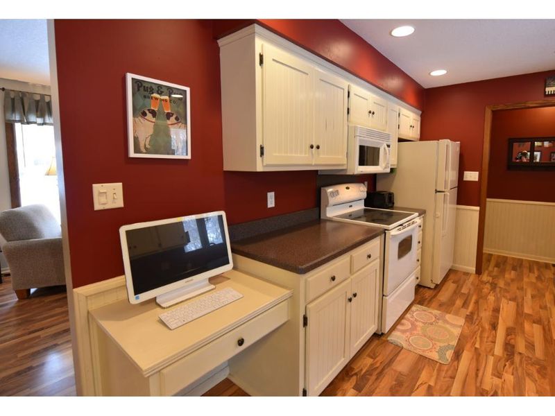 12858 Kingwood Dr, Baxter, MN 56425