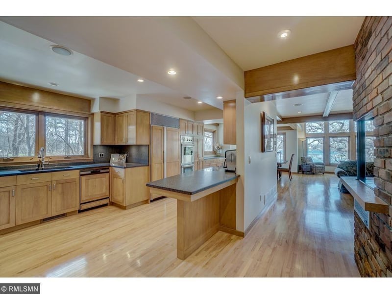 3413 Snelling Ave N, Arden Hills, MN 55112