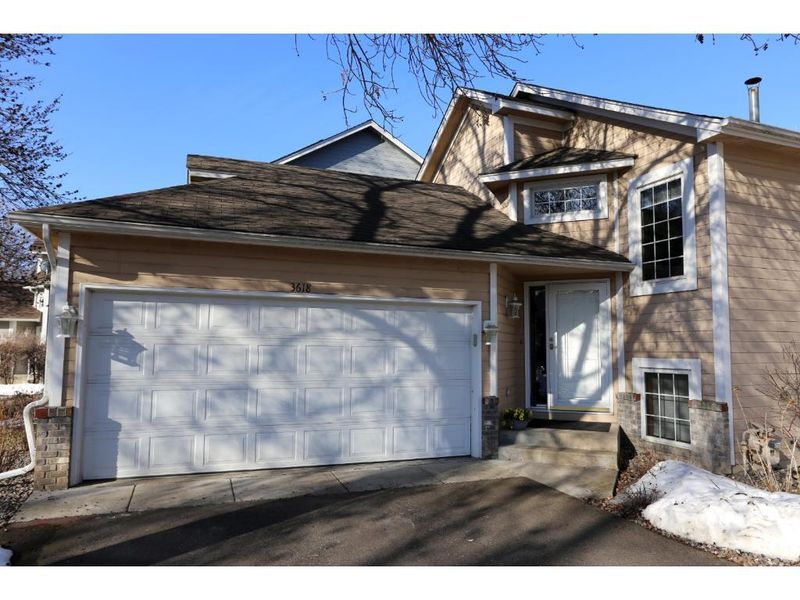 3618 Sussex Pl, Minnetonka, MN 55345