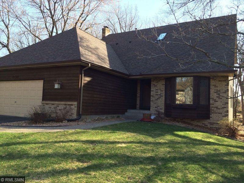 4774 Burr Oak St, Eagan, MN 55122