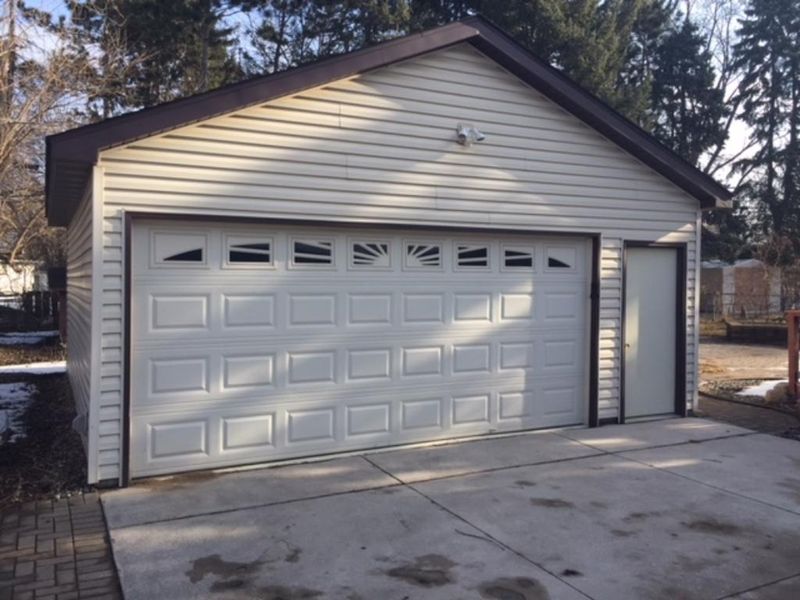 3112 Ohenry Rd, Brooklyn Center, MN 55429