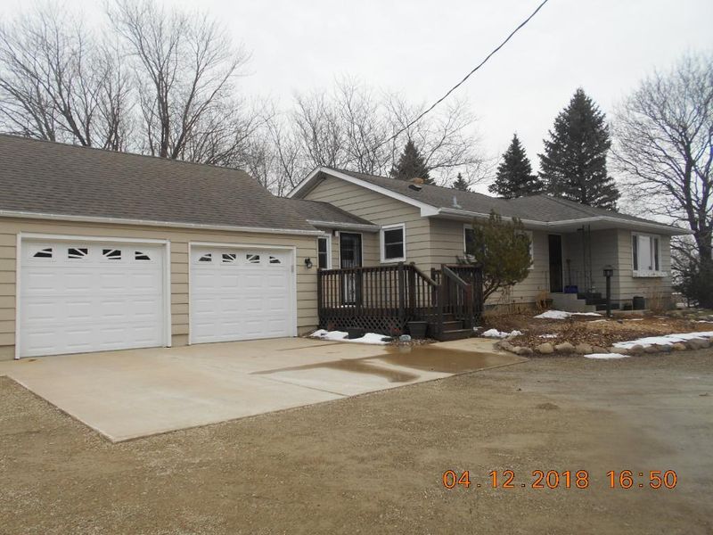 5378 NW 50th St, Owatonna, MN 55060