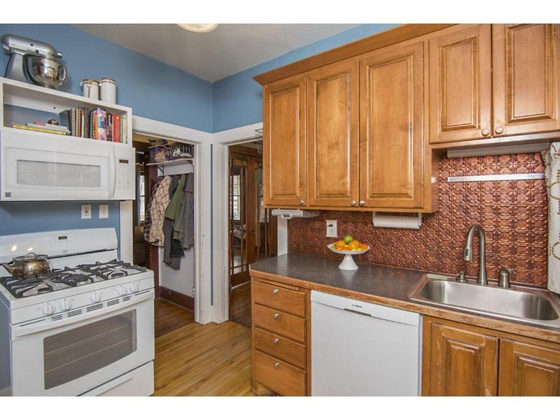 208 N Seventh St, River Falls, WI 54022