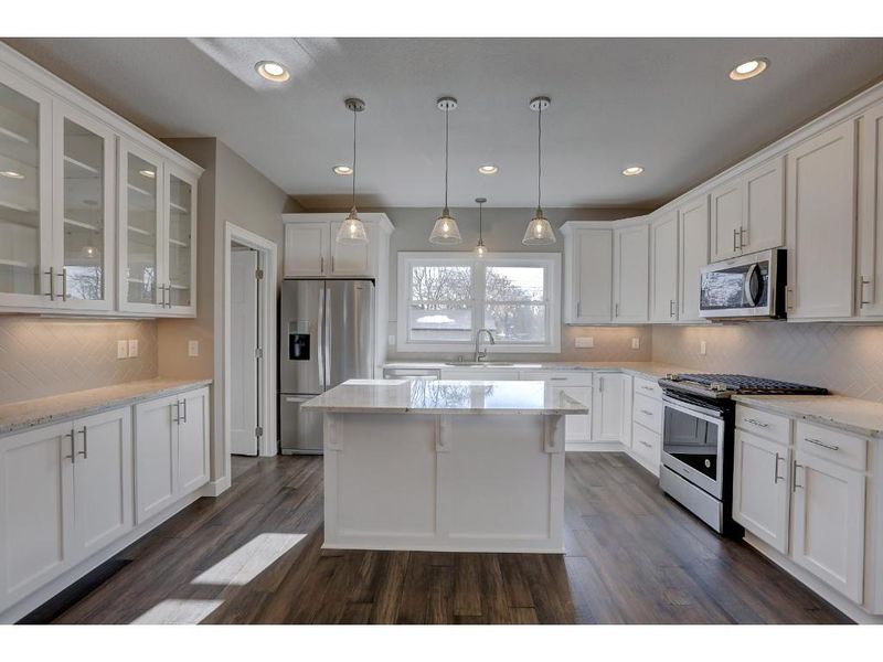 2935 Mckinley St NE, Minneapolis, MN 55418